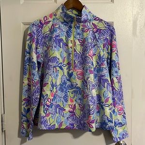 Lilly Pulitzer Melena UPF50+ Popover in Dew Drop Stay Fly